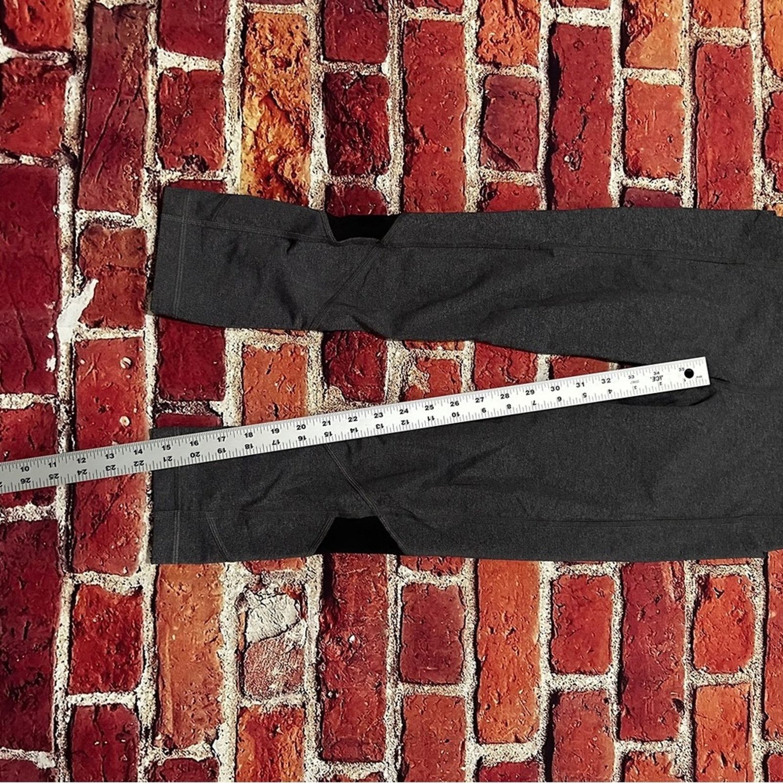 Lululemon Lululemon leggings size 4 Size 27" / US 4 / IT 40 - 6 Thumbnail