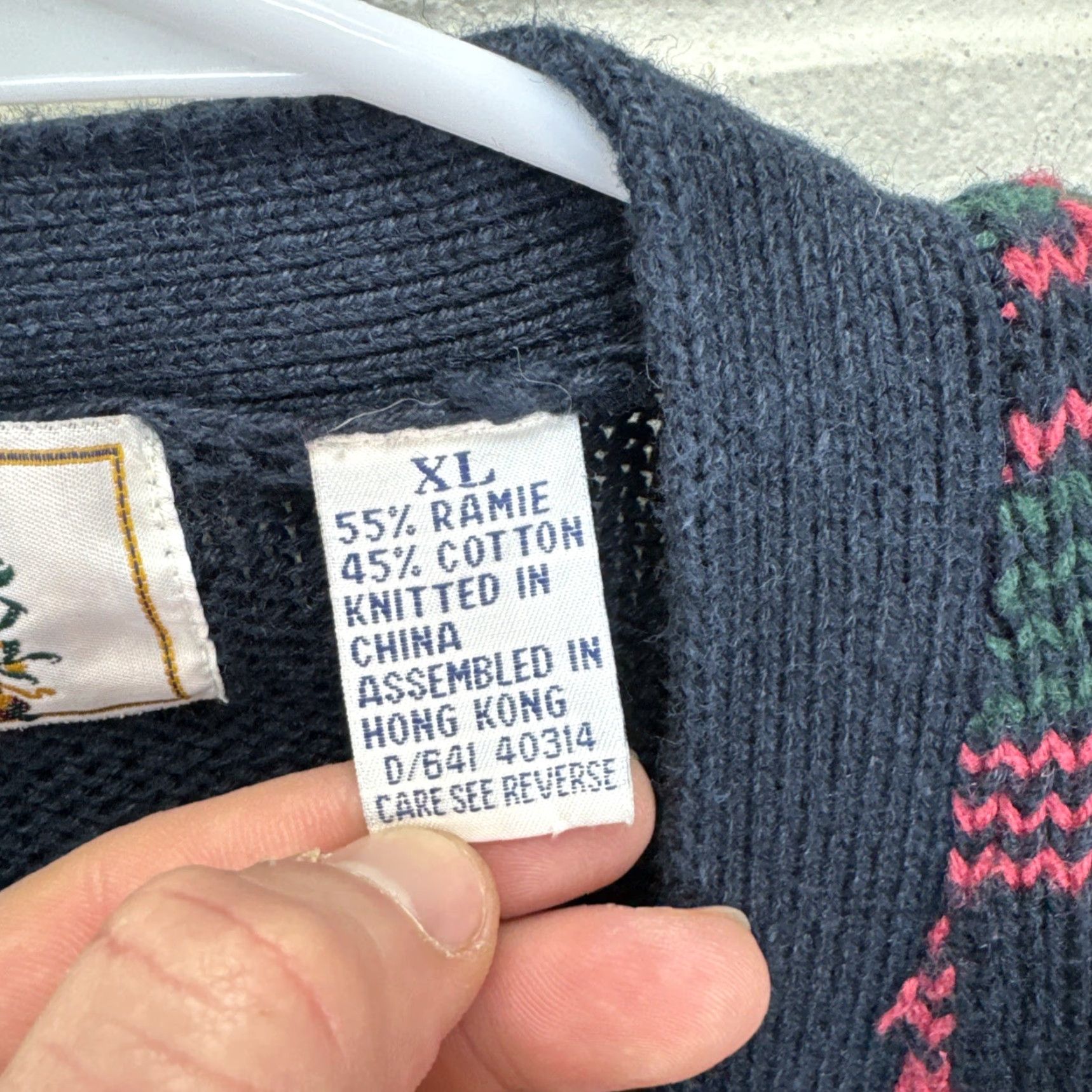 Sears VINTAGE SEARS Cardigan Sweater Geometric Plaid Tartan Knit RAmie Cotton Button XL Pockets 80s Mens Streetwear, Grandpa, Preppy, 80s, Workwear Size US XL / EU 56 / 4 - 3 Thumbnail