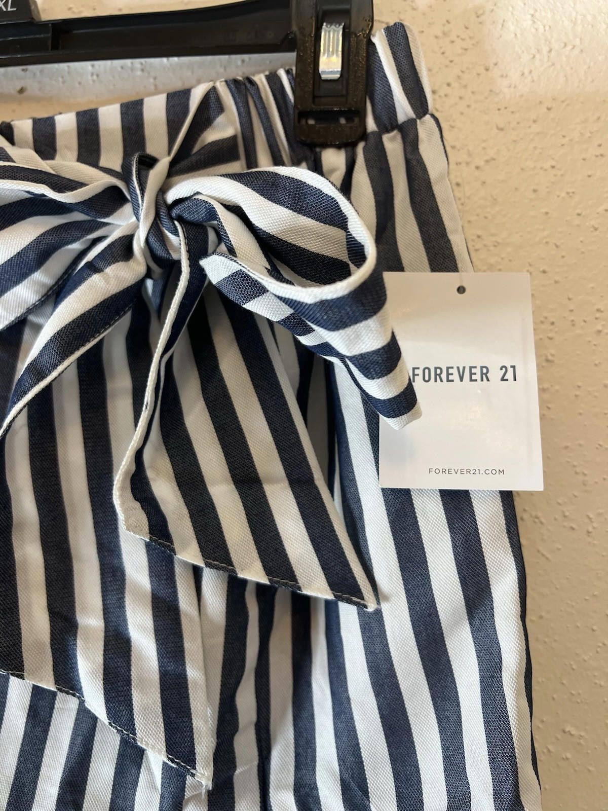 Forever 21 Forever 21 Stripped Ruffle Skirt Sz M Size 32" / US 10 / IT 46 - 7 Thumbnail
