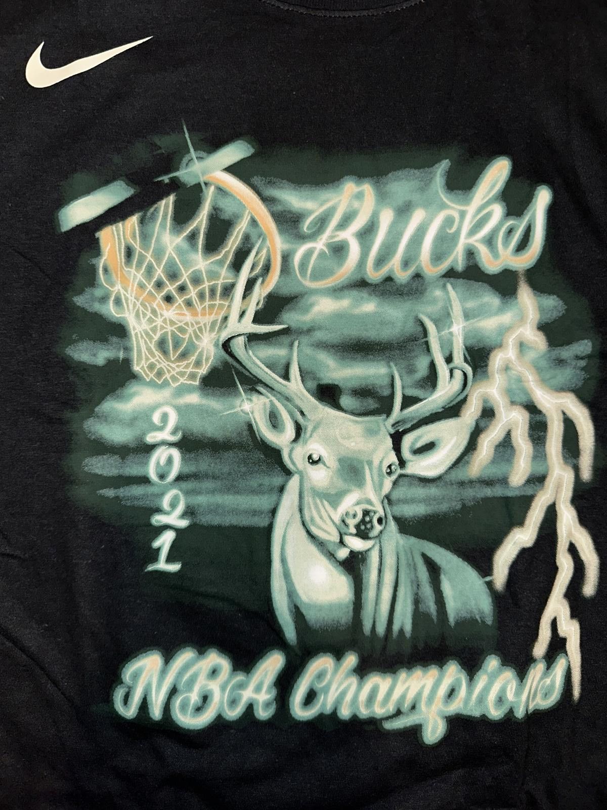 Nike Nike Men’s NBA Milwaukee Bucks Champions Roster Black T-Shirt Size US XXL / EU 58 / 5 - 2 Thumbnail