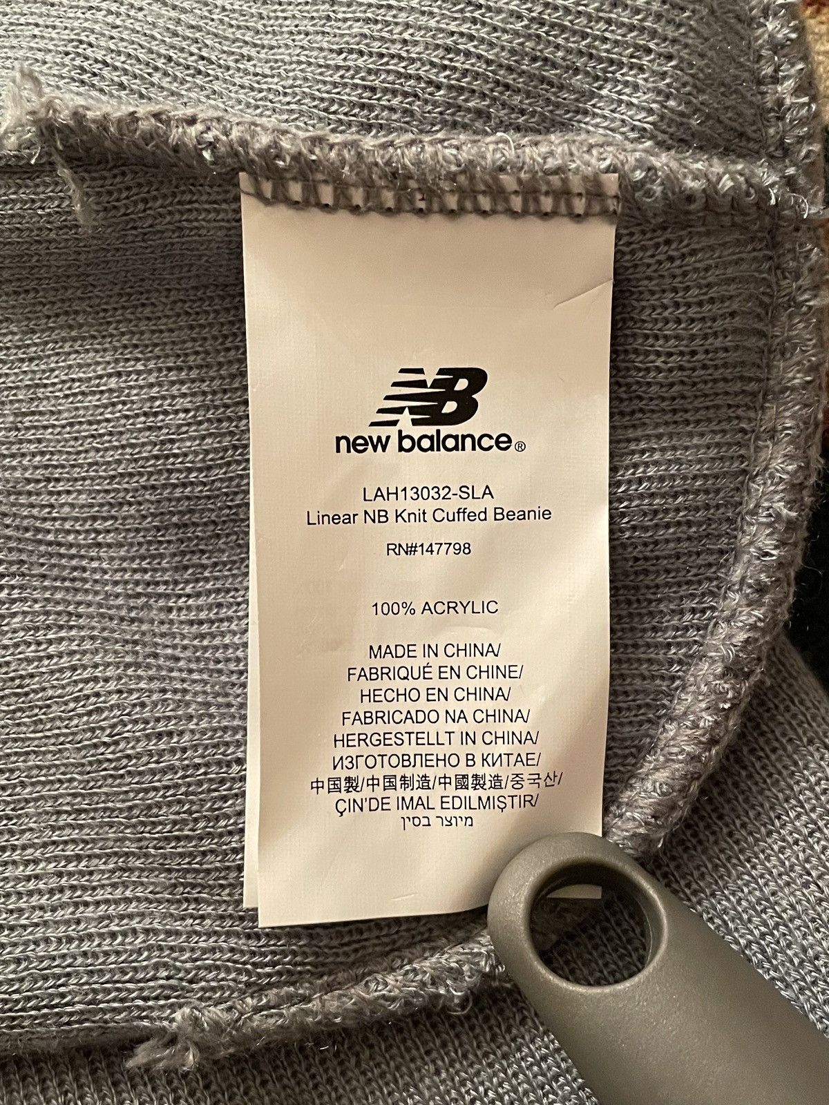 New Balance Vintage Y2K NWT New Balance Spellout Logo Grey Beanie Toque Size ONE SIZE - 8 Thumbnail