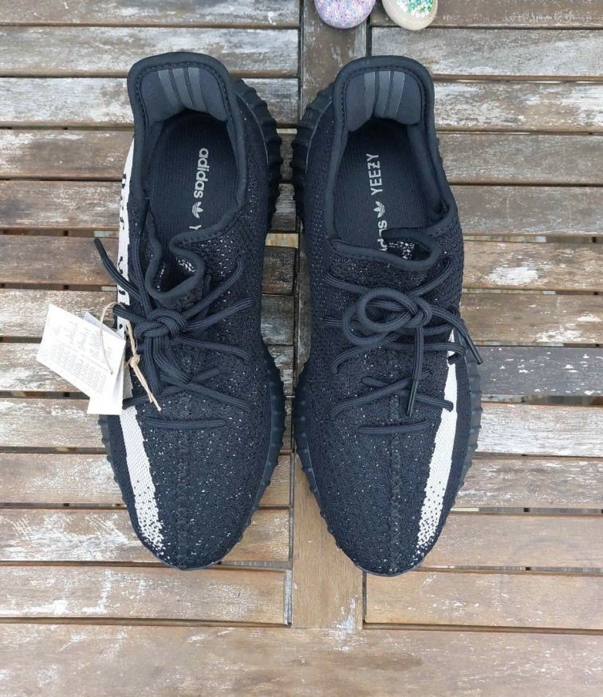 Kanye West × Yeezy Yeezy 350 V2 Oreo Size 11.5 US M Size US 11.5 / EU 44-45 - 2 Thumbnail