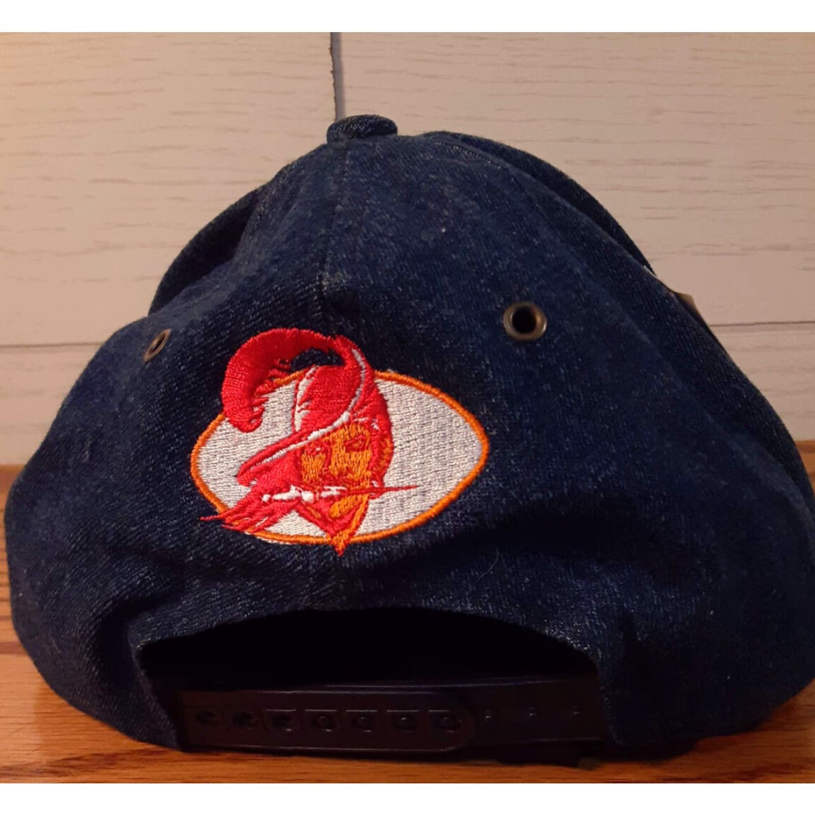Vintage VINTAGE Tampa Bay Buccaneers Hat Baseball Cap Suede Snapback NWT Adjustable Brown&Blue Men Men’s Sports Football NWT Size US 35 - 4 Thumbnail