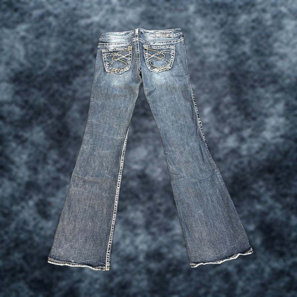 Silver Jeans Co. Silver Jeans Frances Flare Jeans Womens Size 26x31 Low Rise Distressed Light Wash Blue 99% Cotton 1% Spandex Womens Jeans Flare Stretch 31in Inseam Size 26" / US 2 / IT 38 - 1 Thumbnail