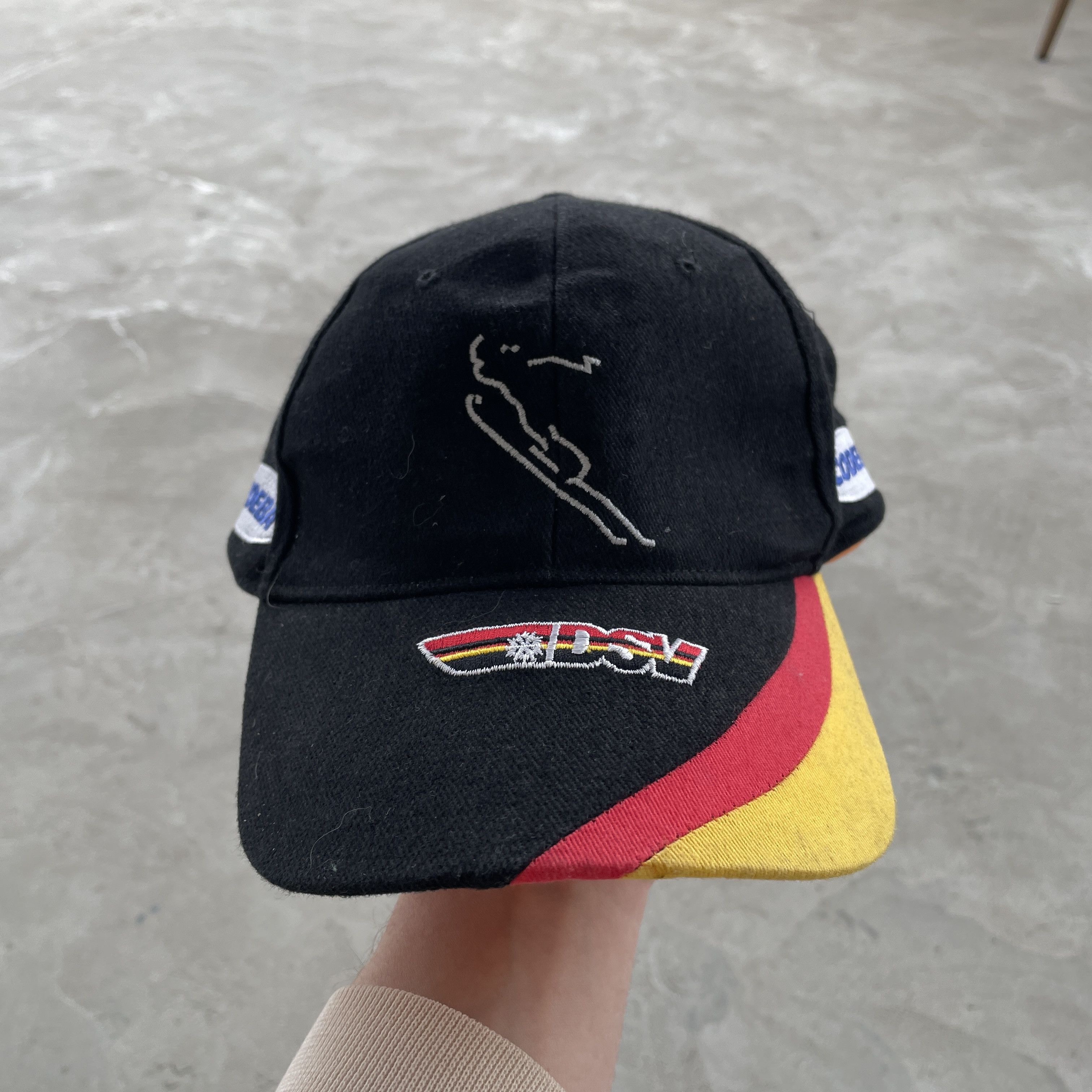Vintage Vintage Codeba DSV Ski Team Germany Black Cap Hat 58cm Size ONE SIZE - 2 Thumbnail