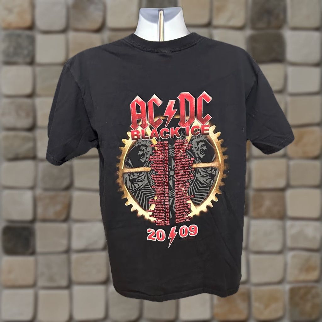Anvil AC/DC Black Ice 2009 Tour Shirt Men Large Black Short Sleeve Crew Neck Double Sided Anvil Shirt Size US L / EU 52-54 / 3 - 1 Thumbnail