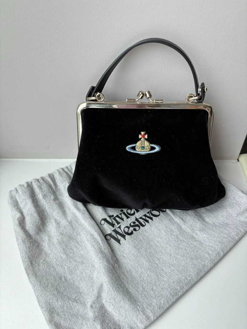 Vivienne Westwood Vivienne Westwood size os Silk velvet dumplings Size ONE SIZE - 1 Thumbnail