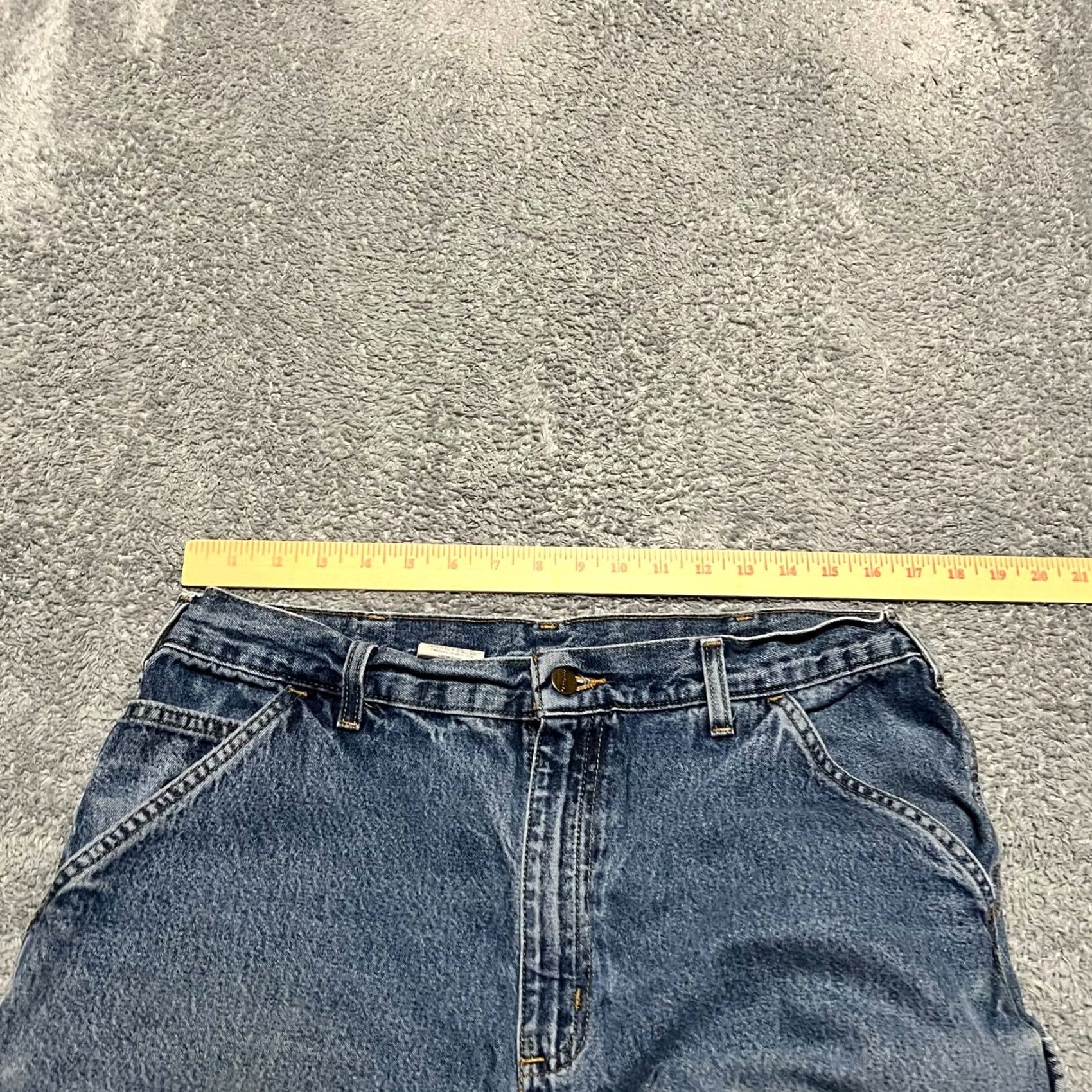 Carhartt Carhartt Jeans Mens 35 x34 Regular 32x31.5 Dungaree Blue Denim Work Straight Jeans Mens Blue Denim 90s? Size US 35 - 7 Thumbnail