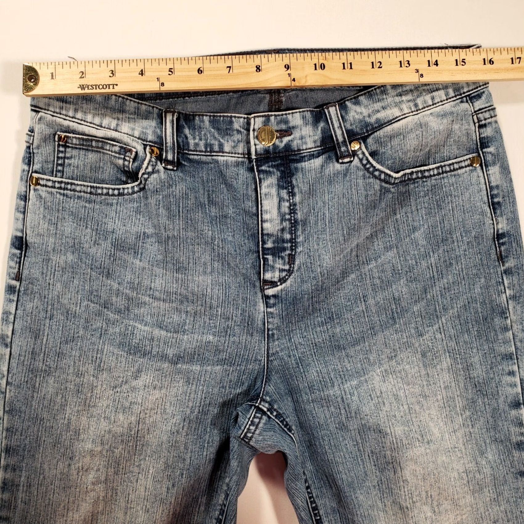 Jones New York Jones New York Jeans Womens 10 Mid-Rise Crop Zip Closure Stone Wash Blue Denim Size 32" / US 10 / IT 46 - 7 Thumbnail