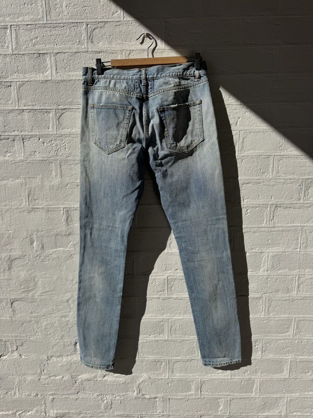 Saint Laurent Paris Saint Laurent Skinny Jean in Light Blue Vintage Denim SS’17 Size US 31 - 3 Thumbnail
