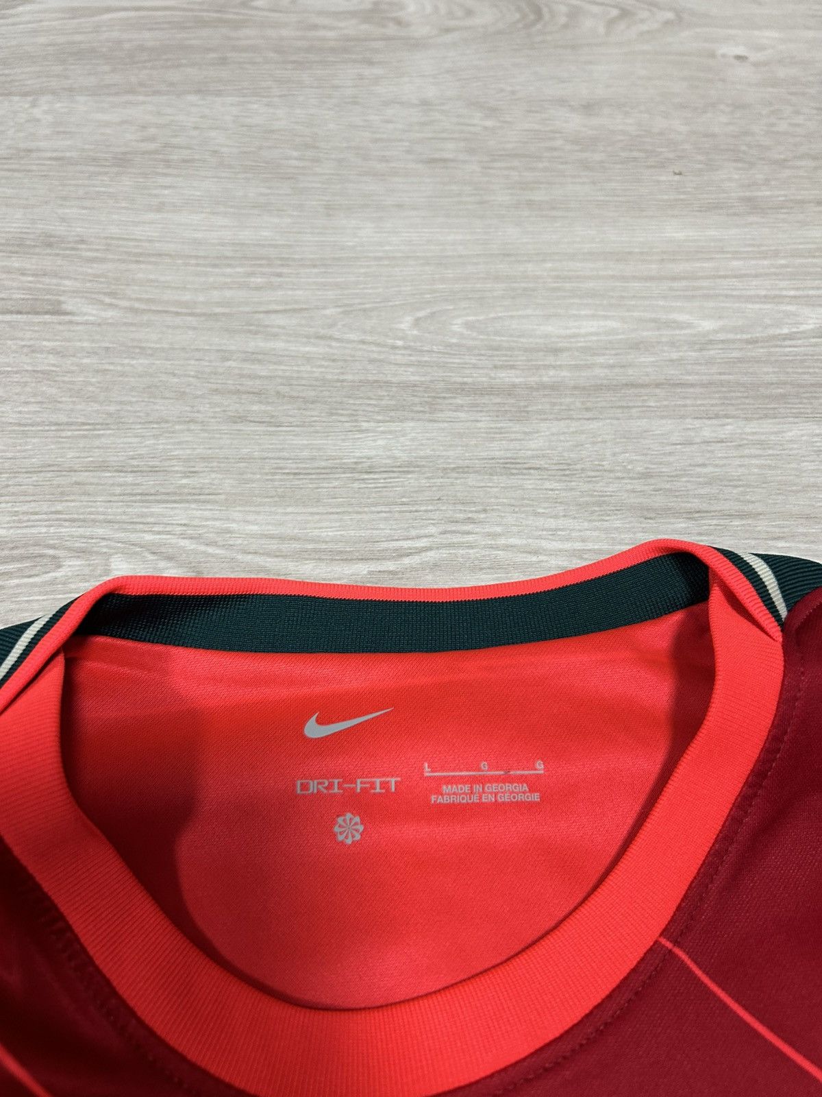 Nike Liverpool 2021/22 Home Football Shirt Nike Soccer Jersey Size US L / EU 52-54 / 3 - 5 Thumbnail