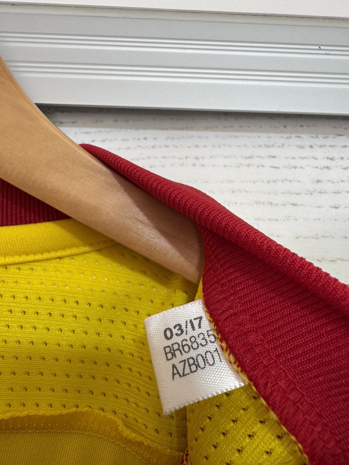 Adidas Cowell #1 Watford 2017-2018 Home Soccer Jersey Football Kit Size US L / EU 52-54 / 3 - 14 Thumbnail