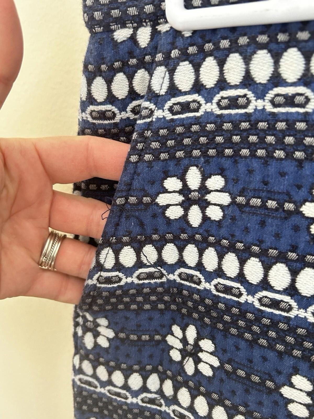 J.Crew J Crew Tapestry-style woven geometric Floral Skirt sz 00 Size 24" / US 00 / IT 34 - 2 Thumbnail