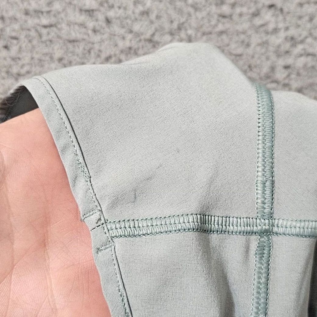 Lululemon Lululemon Women's Green Hotty Hot Short II 2.5" Size 10 Size 32" / US 10 / IT 46 - 5 Thumbnail