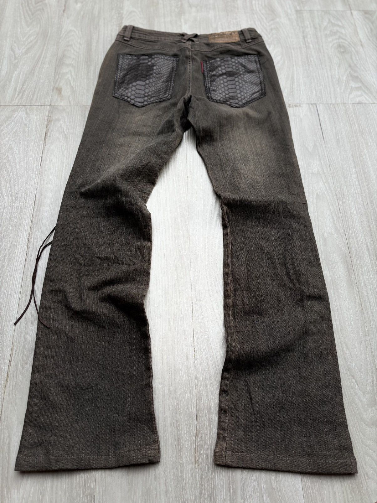 Japanese Brand Lyon mudwash mudmax distressed flare jeans Size US 26 / EU 42 - 5 Thumbnail