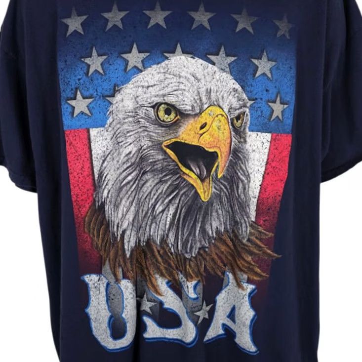 Fruit Of The Loom VINTAGE American Flag T Shirt Mens 2XL Blue Bald Eagle USA Patriotic Shirt Mens Blue 2XL USA Flag Patriotic Shirt Size US XXL / EU 58 / 5 - 2 Thumbnail