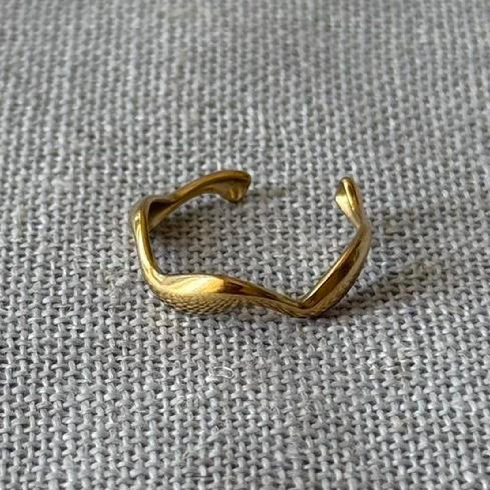 Other Gold asymmetrical ring classic flowy MENS2 Size ONE SIZE - 1 Thumbnail