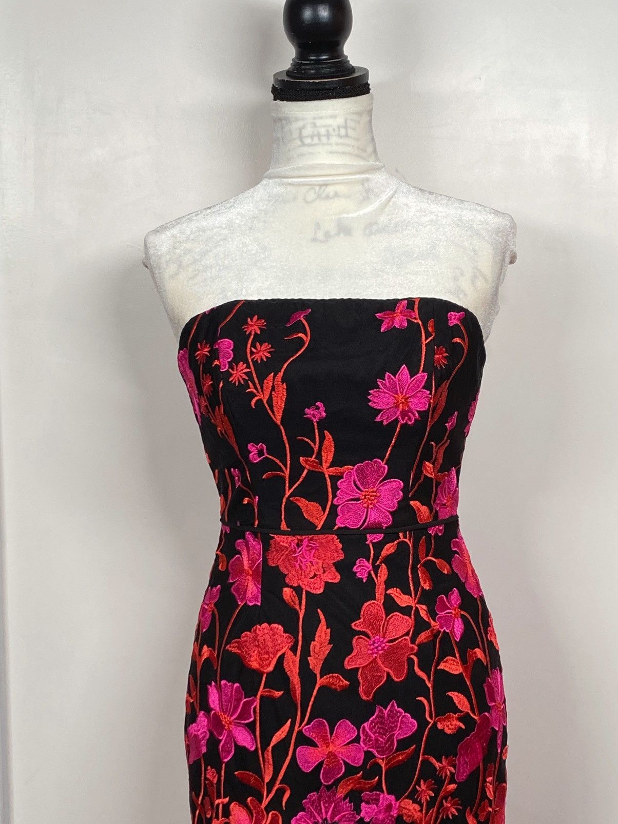 MILLY Milly Floral-Embroidered Midi Dress size 2 Size XS / US 0-2 / IT 36-38 - 8 Thumbnail