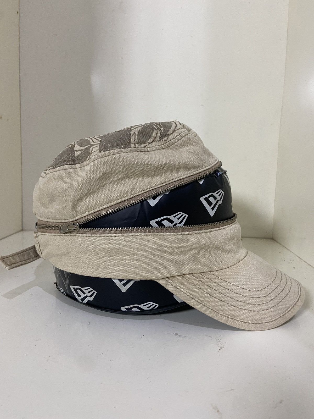 If Six Was Nine Vintage EXR patrol hat print dragon Size ONE SIZE - 7 Thumbnail