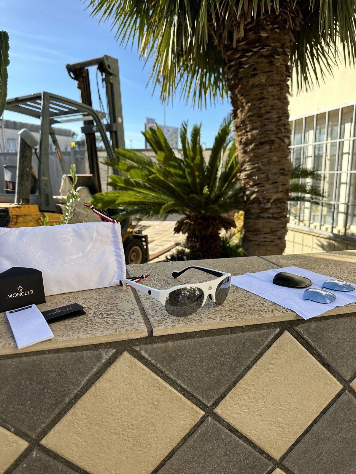 Moncler NEW Moncler Sunglasses Quattromila ML 0050 White Size ONE SIZE - 2 Thumbnail