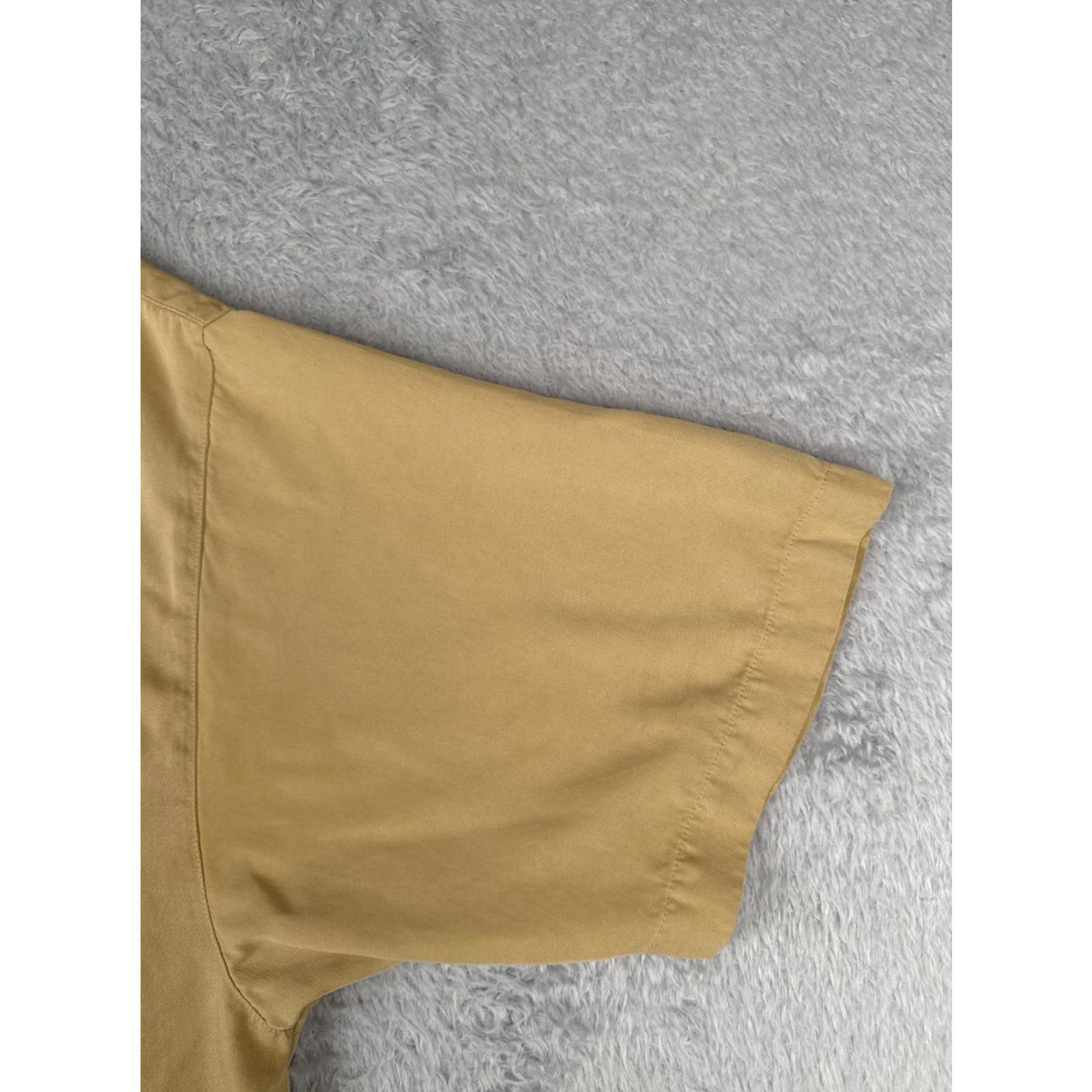 Tommy Bahama Tommy Bahama Shirt Men Large Yellow Khaki Solid Button-Up Silk Hawaiian Beach Size US L / EU 52-54 / 3 - 2 Thumbnail