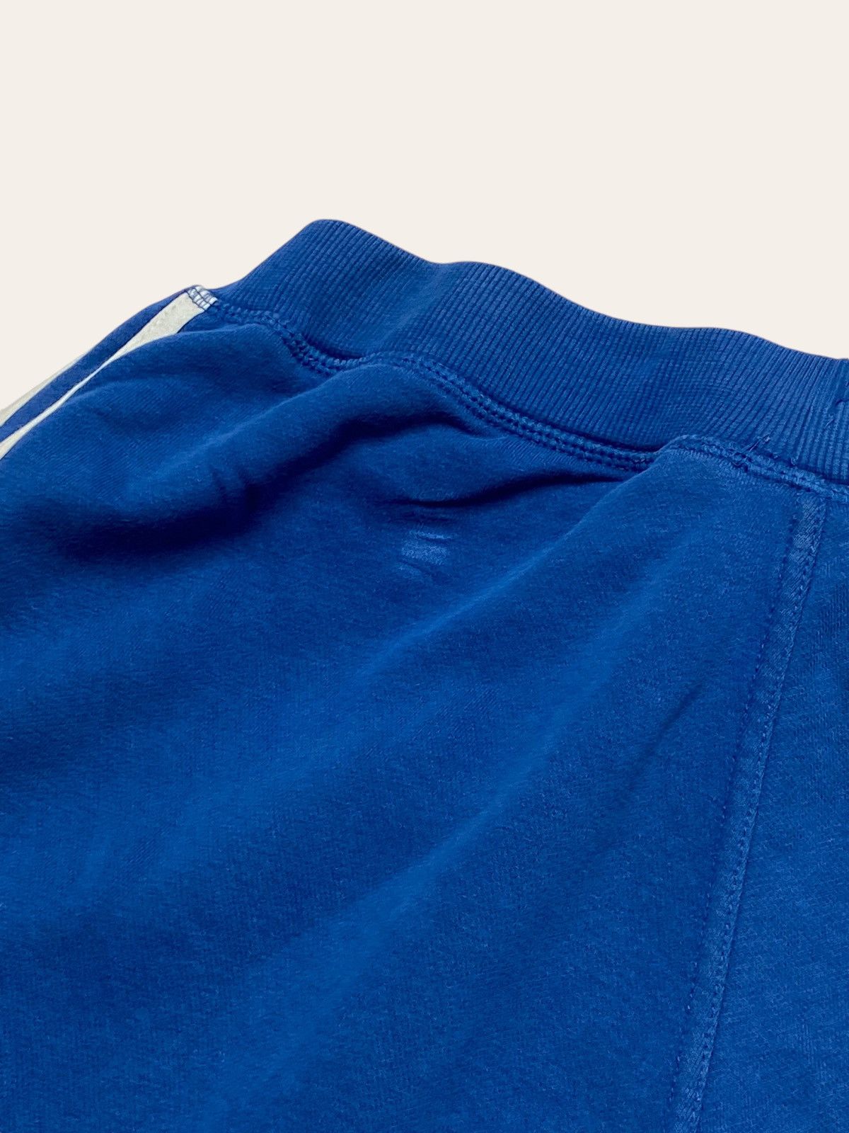 Adidas Vintage ADIDAS Originals Deep Blue Baggy Sweatpants Y2K Size US 34 / EU 50 - 15 Thumbnail
