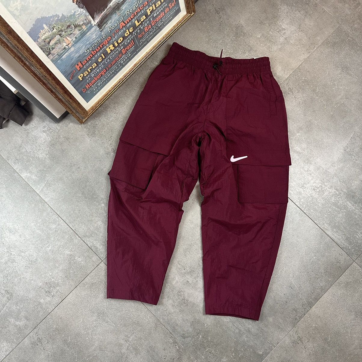 Nike Nike jogger baggy pants M red streetwear swoosh Size US 32 / EU 48 - 1 Thumbnail