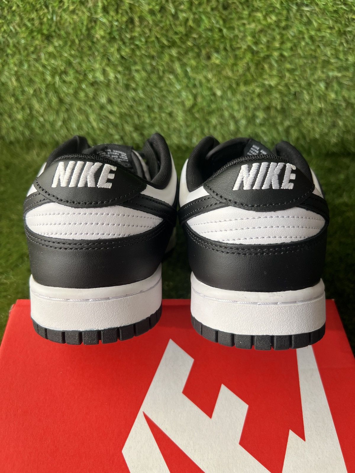 Nike Nike Dunk Low Panda Black White Size 10 BRAND NEW Size US 10 / EU 43 - 7 Thumbnail