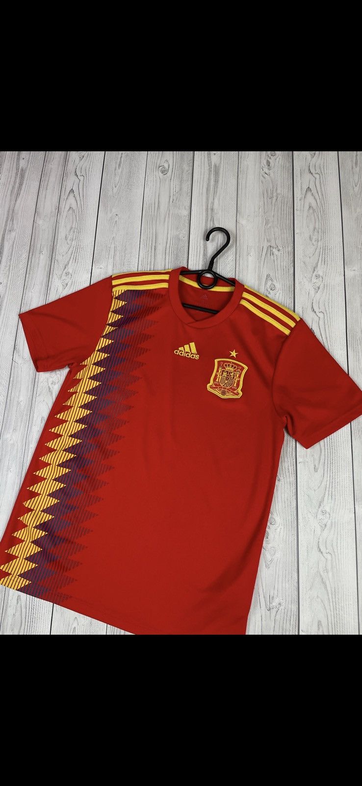 Adidas Vintage adidas Spain soccer jersey size S Size US S / EU 44-46 / 1 - 2 Thumbnail