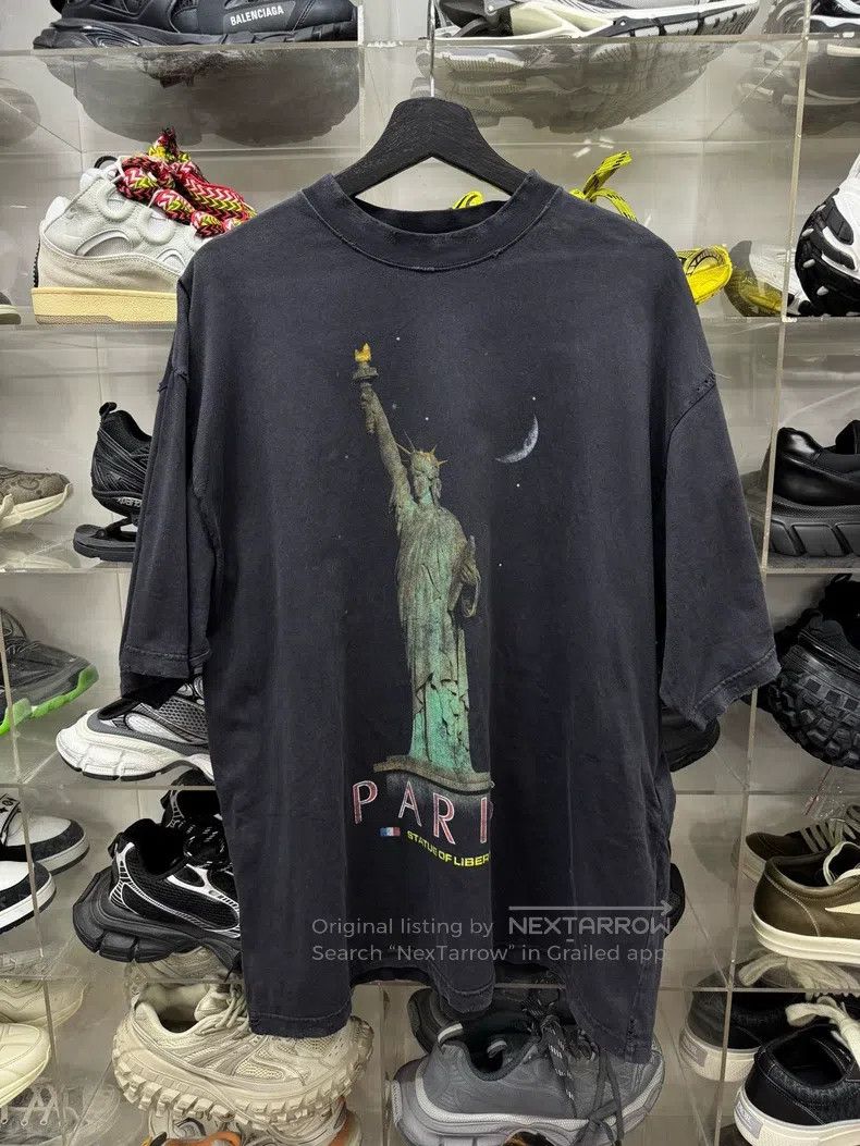 Balenciaga Balenciaga Statue of Liberty Short Sleeve Size US M / EU 48-50 / 2 - 1 Thumbnail