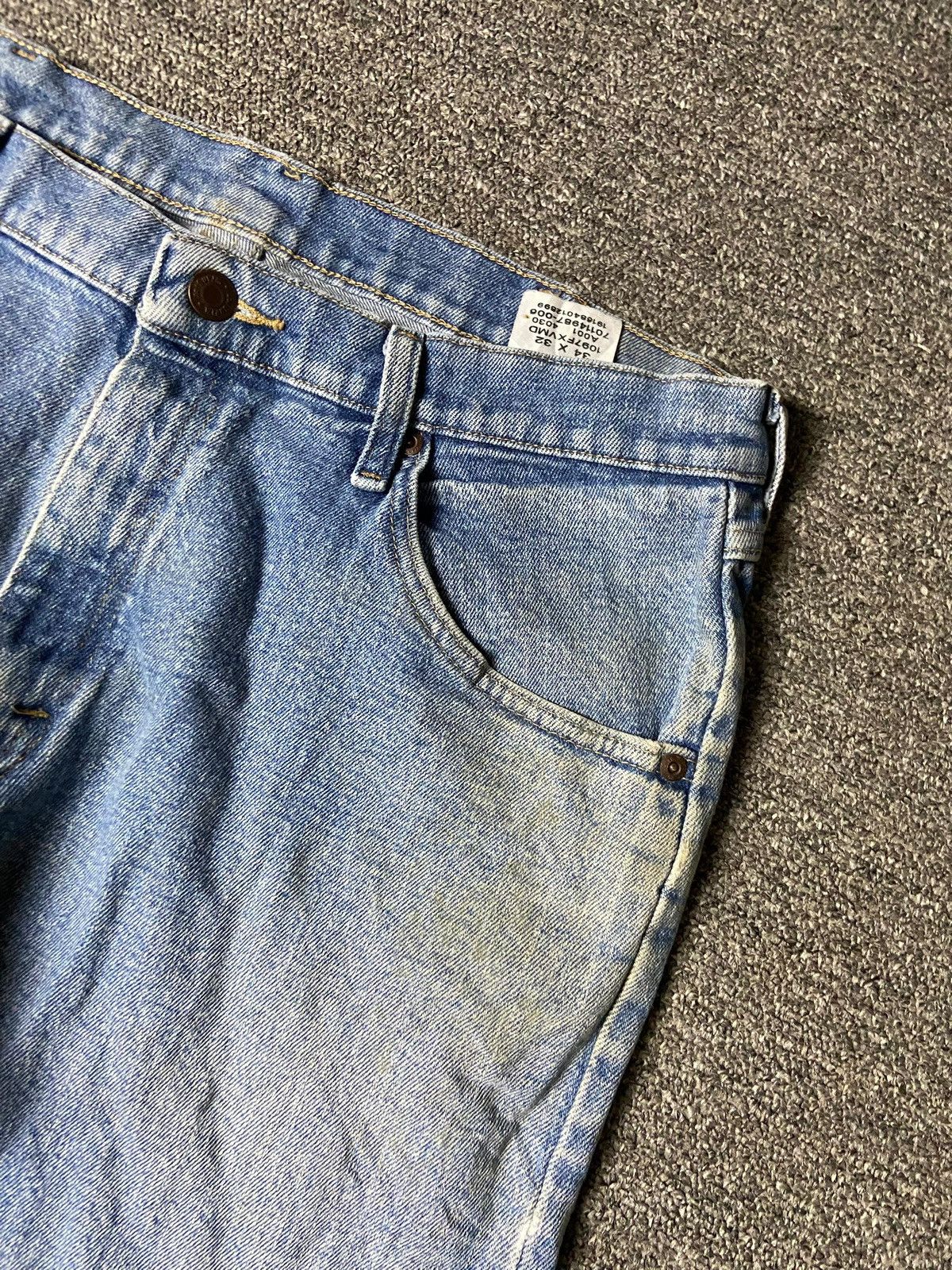 Wrangler Wrangler Regular Fit Denim Jeans (169) Size US 34 / EU 50 - 10 Thumbnail