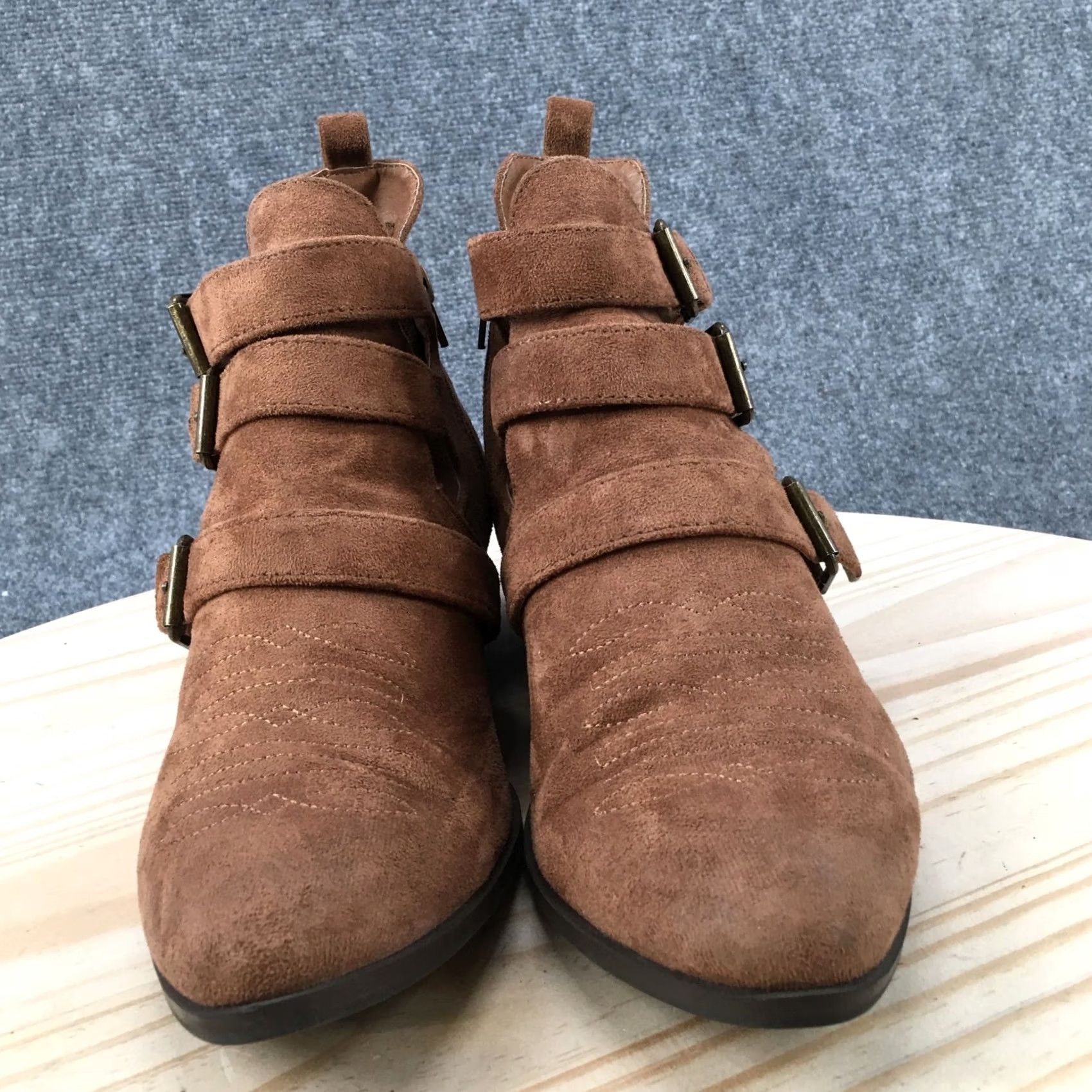 Vintage Universal Thread Boots Womens 9 Ankle Bootie Brown Suede Side Zip Triple Buckle Boots Size US 9 / IT 39 - 6 Thumbnail