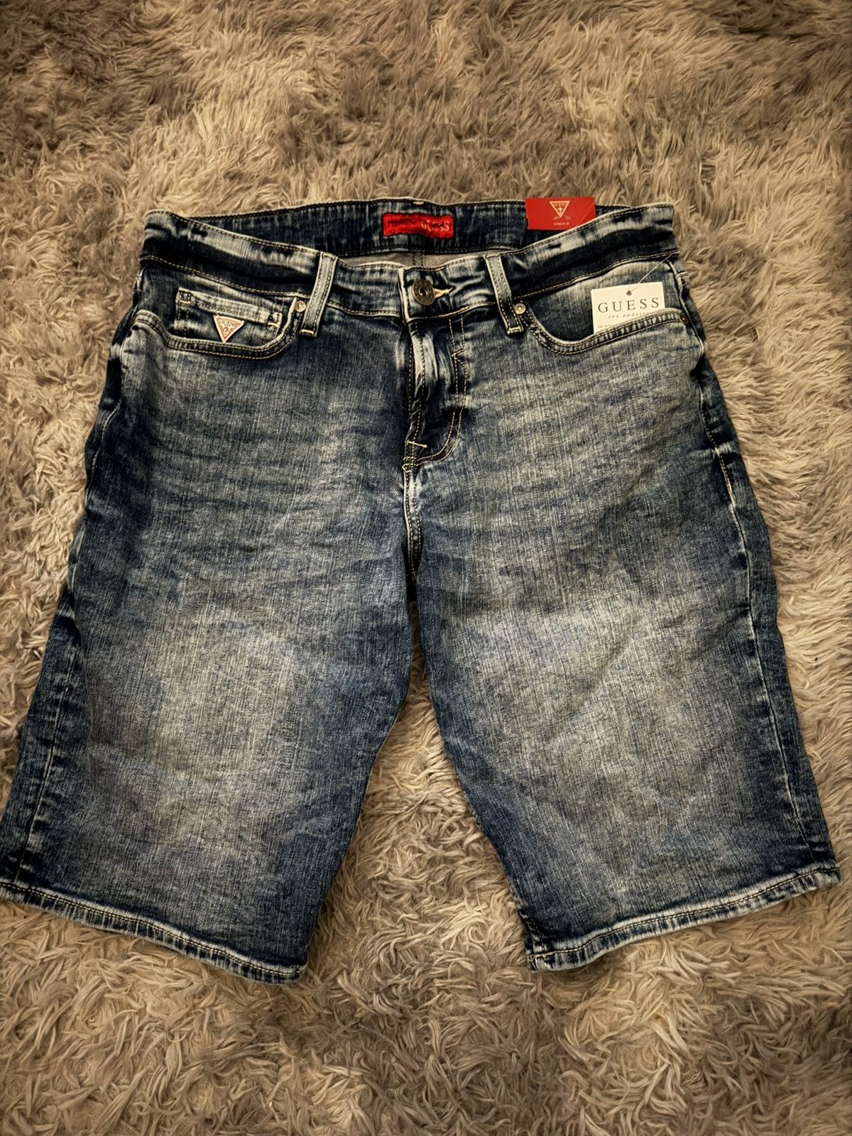 Guess Distressed Name Brand Blue Denim Shorts Deadstock Size 32 Size US 32 / EU 48 - 1 Thumbnail