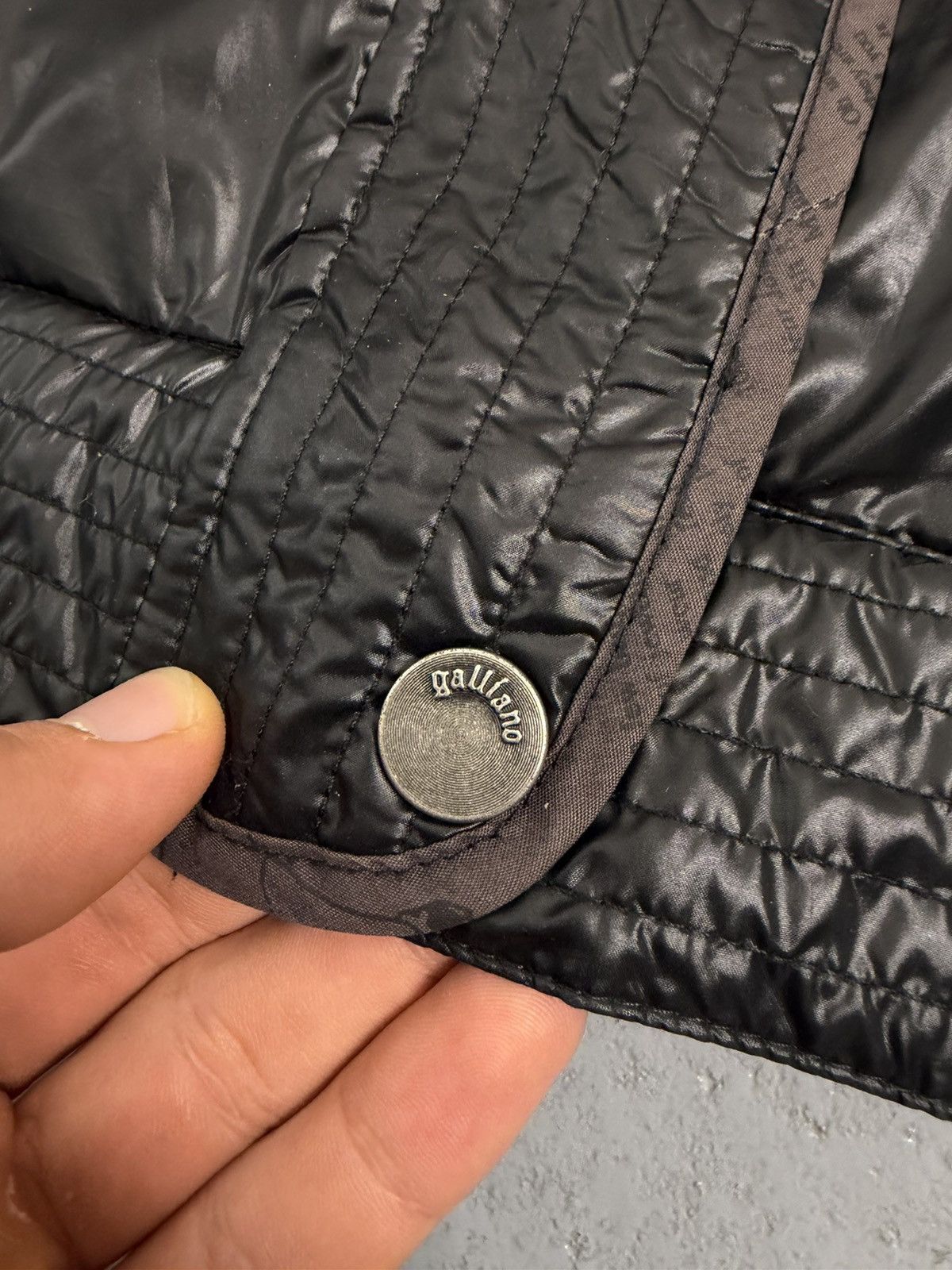 John Galliano John Galliano Glossy Insulated Jacket Size US M / EU 48-50 / 2 - 10 Thumbnail