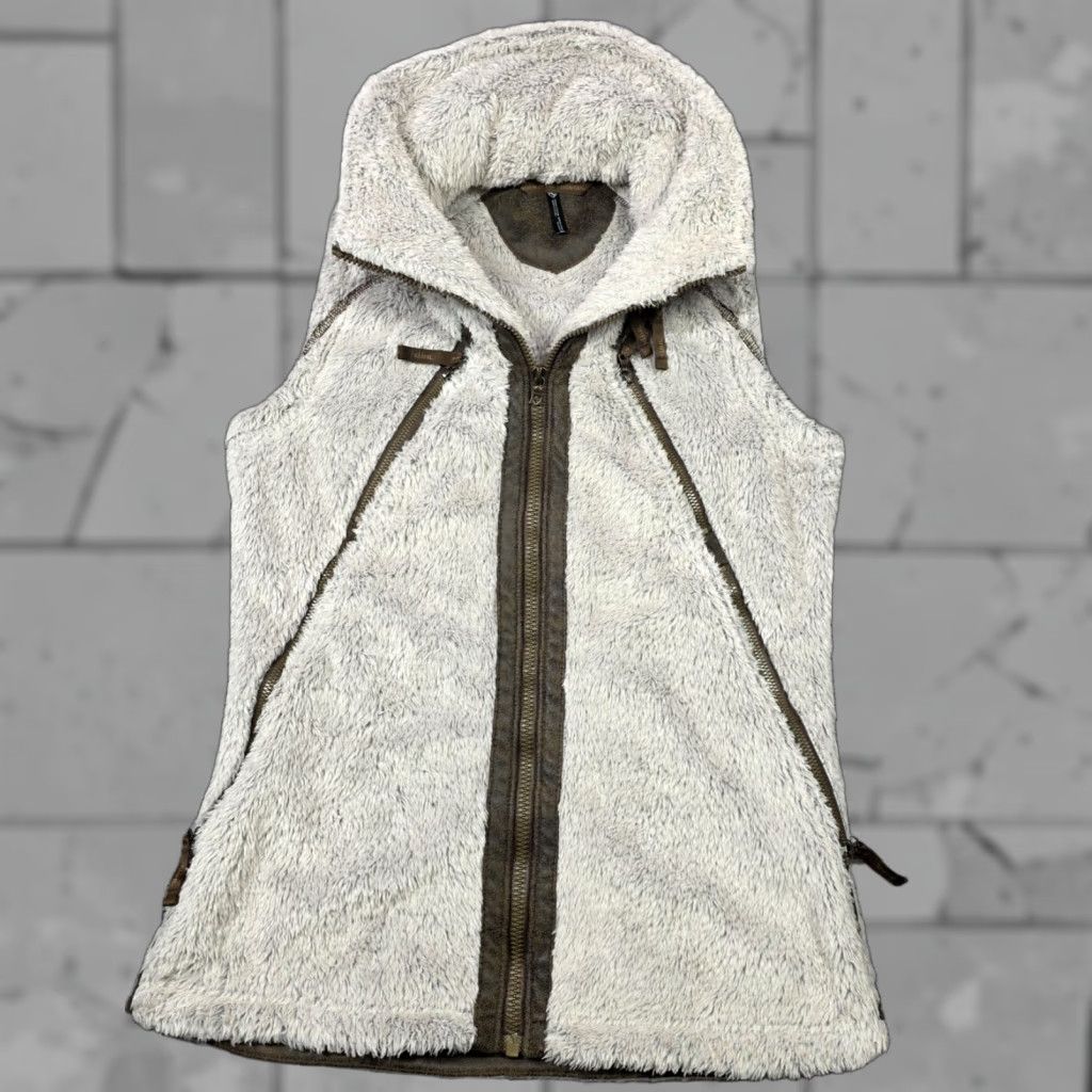 Vintage Kuhl Vest Womens Flight S High Pile Fleece Faux Fur Hooded Full Zip Beige Port Port Size S / US 4 / IT 40 - 1 Thumbnail