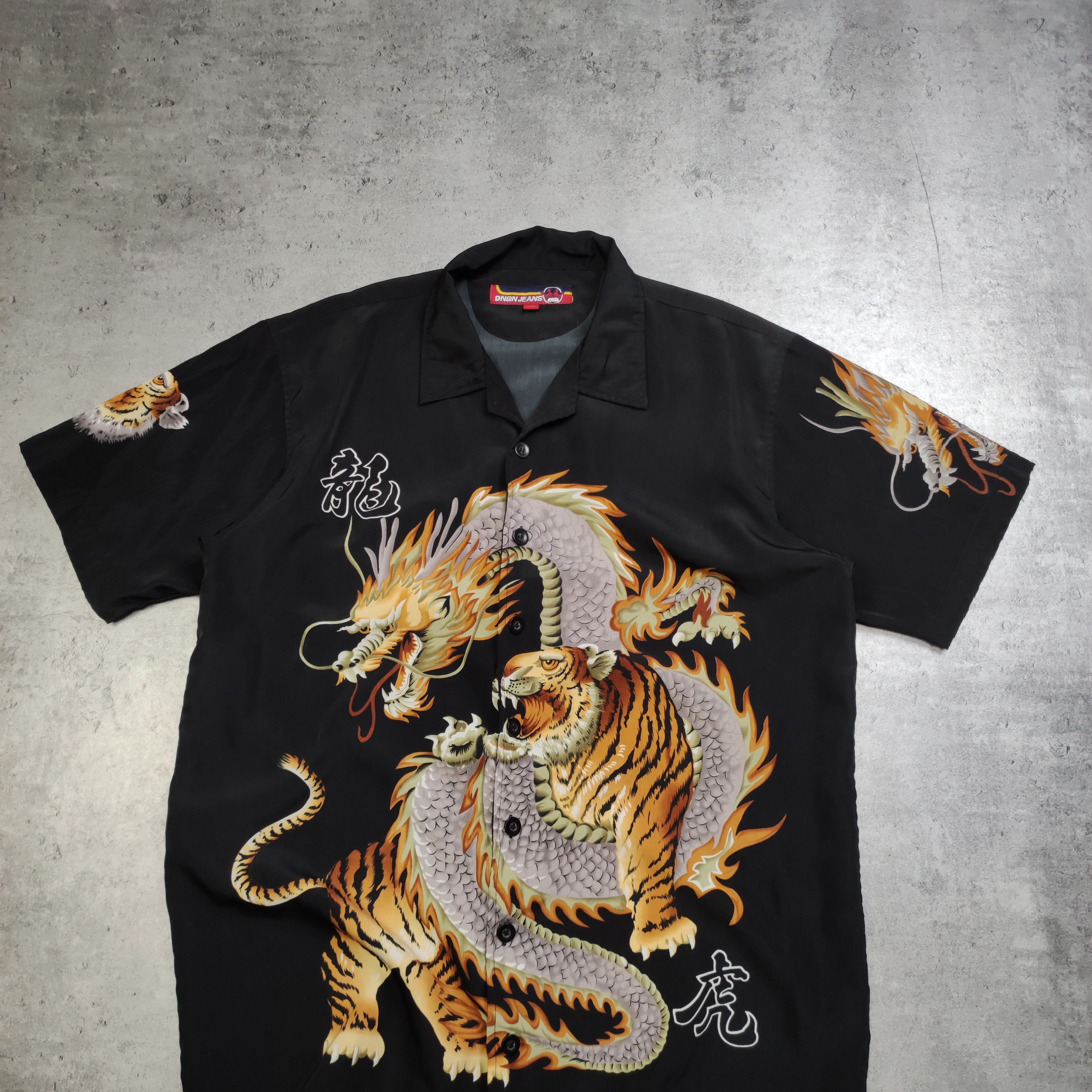 Japanese Brand RARE Japanese Dragon Tiger Fight Black Over Print Shirt Size US M / EU 48-50 / 2 - 2 Thumbnail
