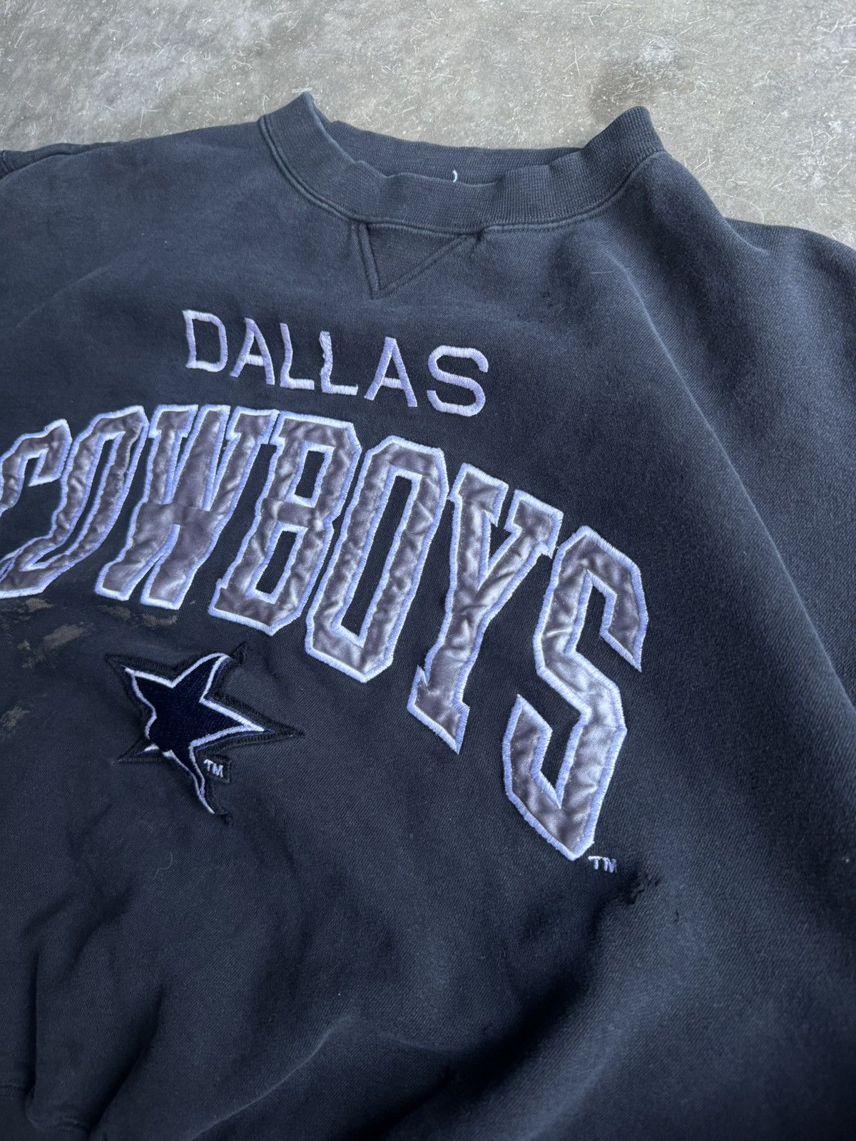 Logo 7 Vintage Dallas Cowboys Embroidered Spell Out Crewneck Size US XL / EU 56 / 4 - 7 Thumbnail
