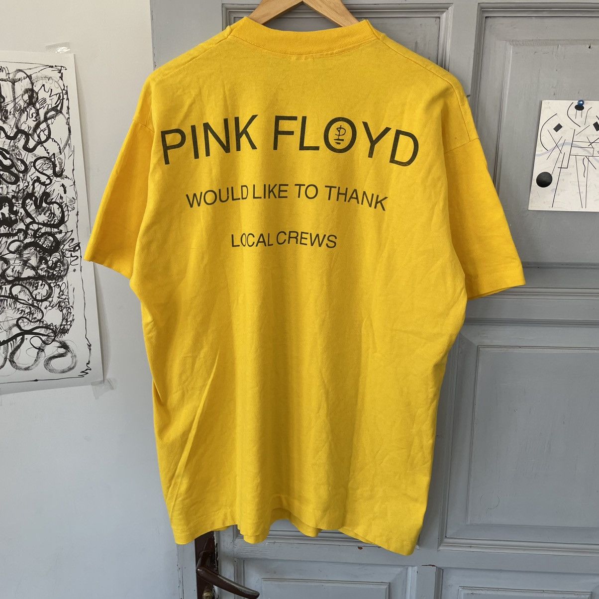 🔥RARE🔥Vintage Pink Floyd 1994 single stitch Yellow T-shirt
