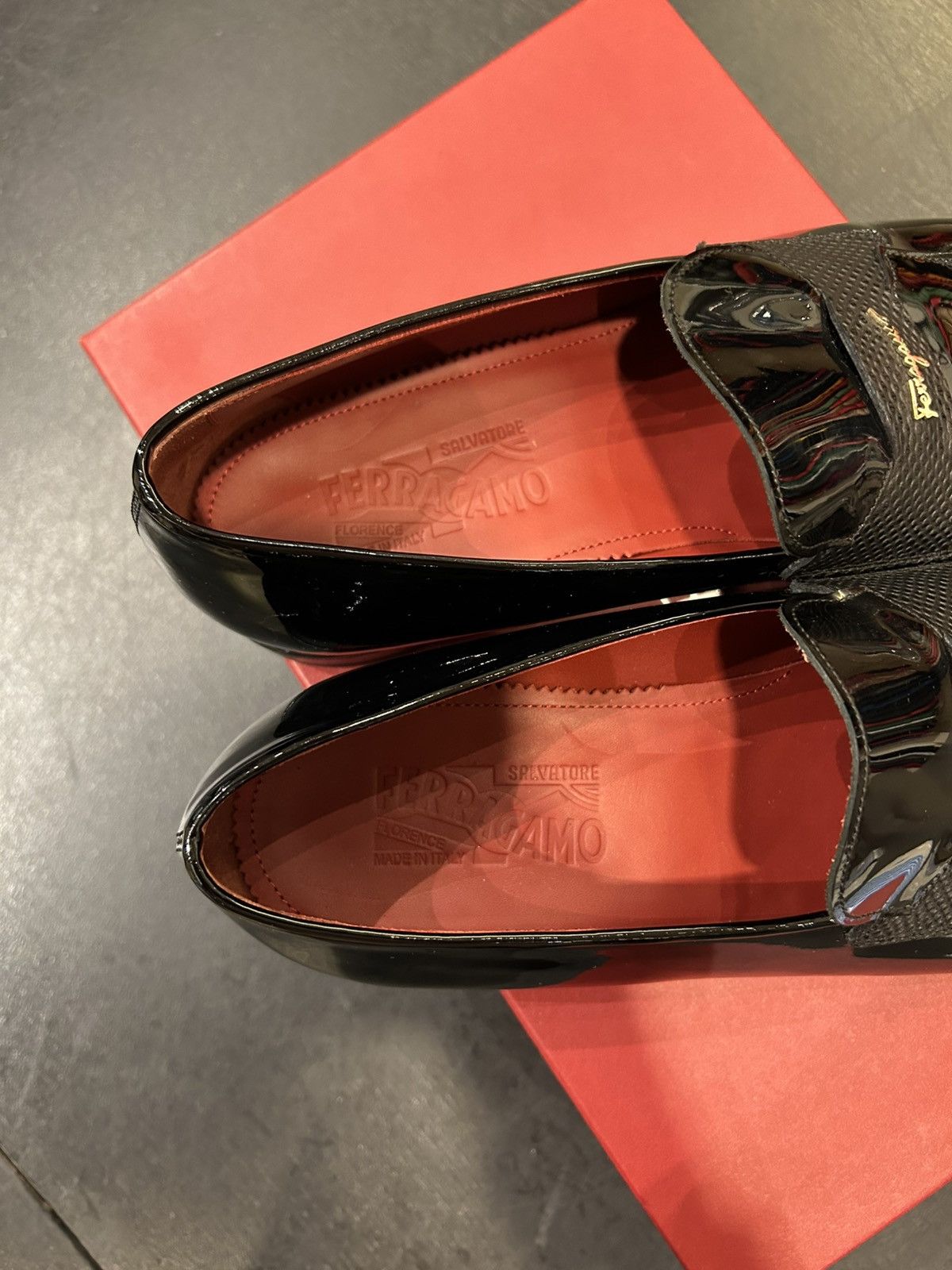 Salvatore Ferragamo Ferragamo Patent Leather Loafers Size US 11 / EU 44 - 6 Thumbnail
