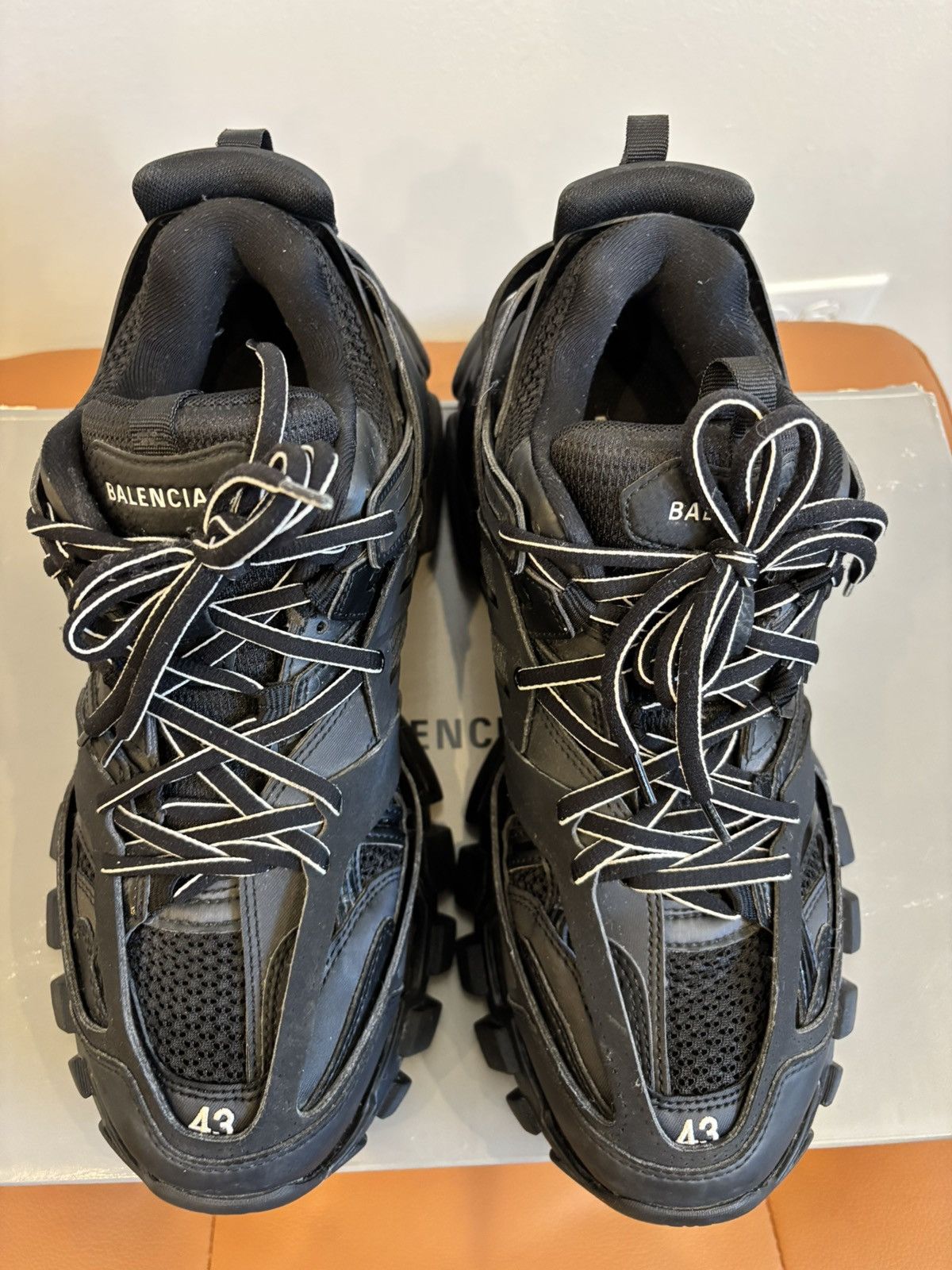 Balenciaga Balenciaga Track Runner Shoe Size US 10 / EU 43 - 2 Thumbnail