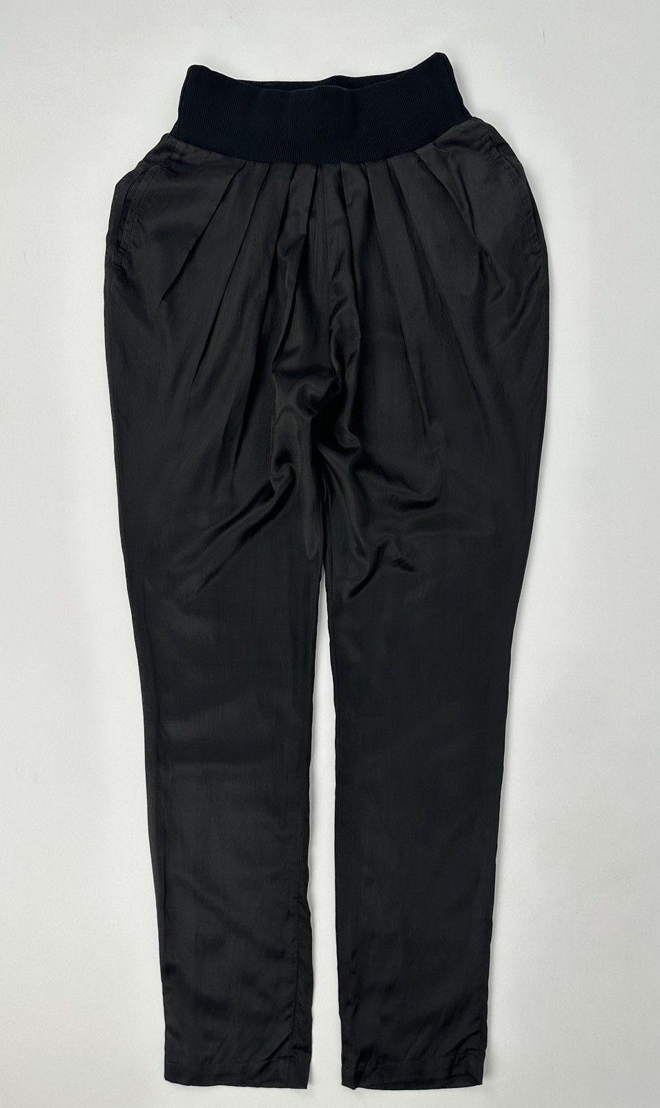 Limi Feu × Yohji Yamamoto Limi Feu Gabardine Drop Crotch Pleated Front Pants Size 26" / US 2 / IT 38 - 1 Thumbnail