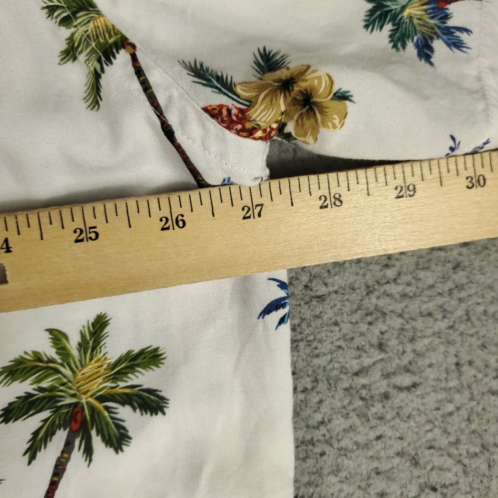 Vintage Burma Bibas Shirt Mens 2XL White Floral Rayon Button Up Short Sleeve Vintage? Size US XXL / EU 58 / 5 - 6 Thumbnail