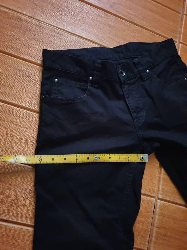 Japanese Brand Unnamed Japanese Brand black colour buckle back pant Size US 31 - 11 Thumbnail