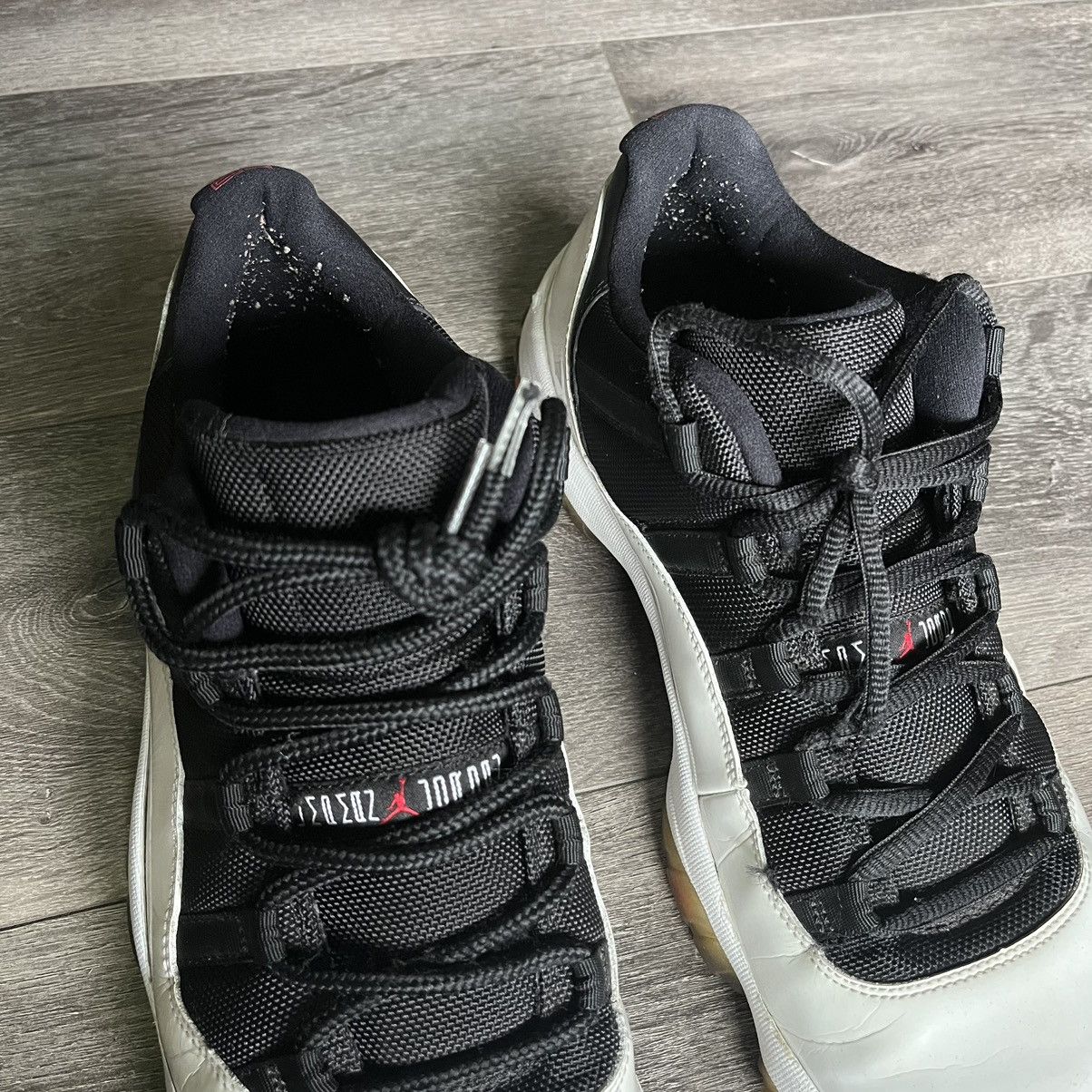Jordan Brand Air Jordan 11 Retro Low Tuxedo Men’s Size 13 528895-110 Size US 13 / EU 46 - 10 Thumbnail