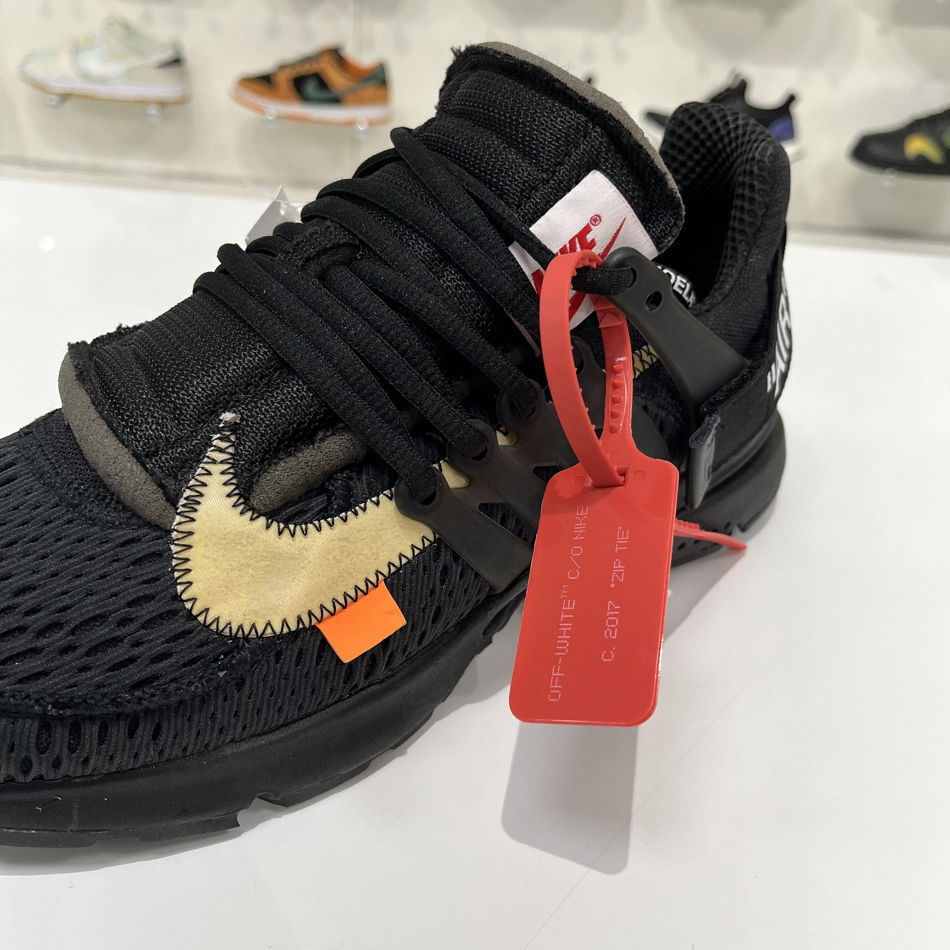 Nike × Off-White Nike Air Presto x Off-White Black (2018) Size US 10 / EU 43 - 14 Thumbnail