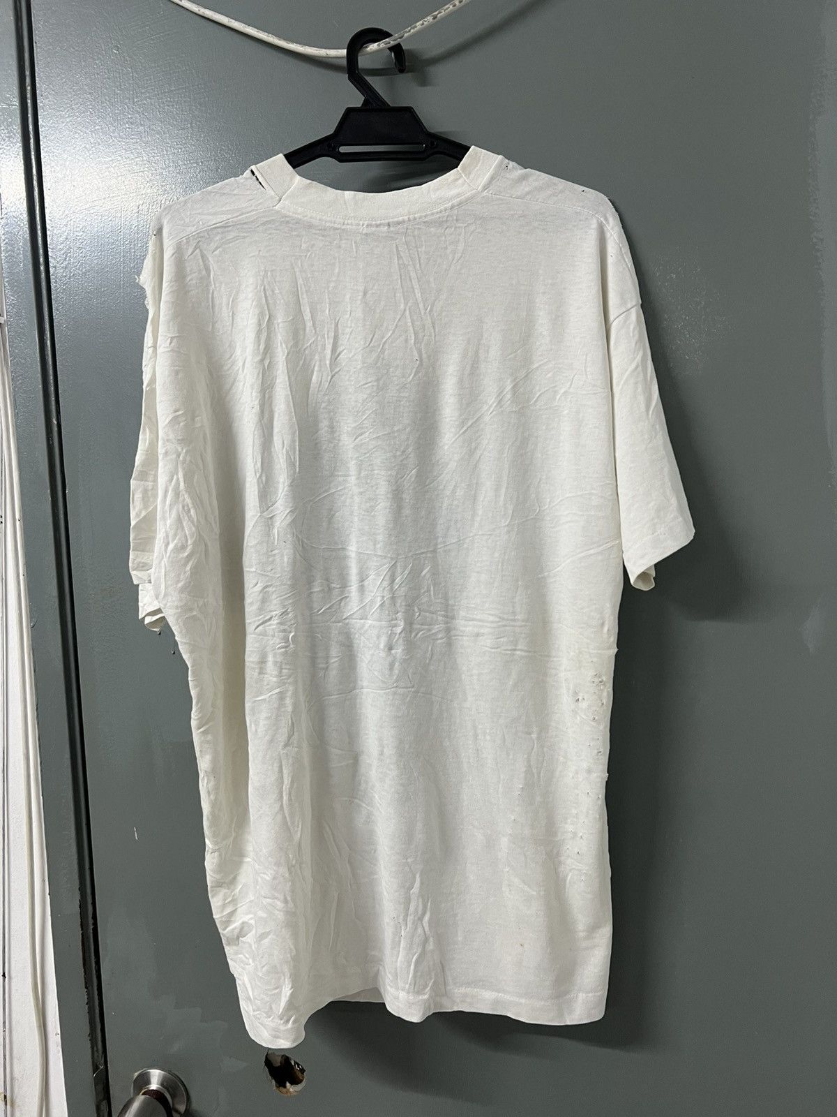Vintage VINTAGE THRASHED FADED WHITE PLAIN PAPER THIN ERD GRUNGE Size US XL / EU 56 / 4 - 16 Thumbnail