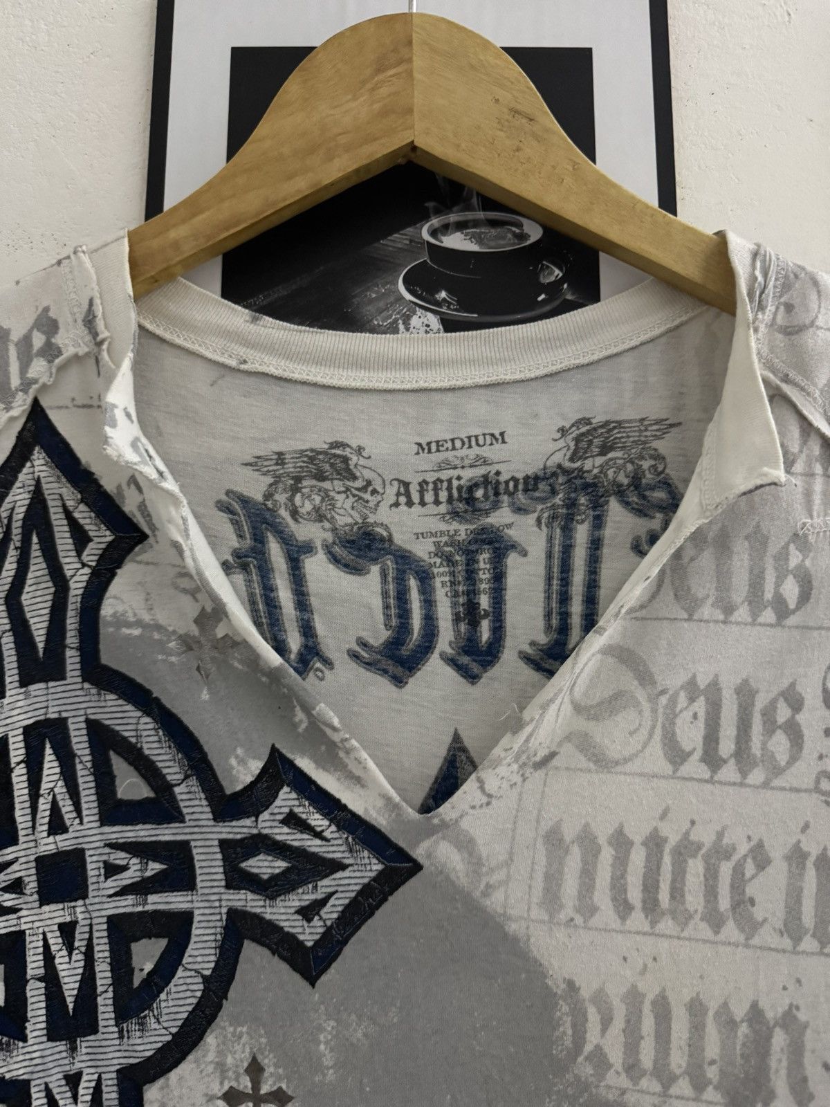 Affliction Y2k AFFLICTION WINGS & CROSSES POEM GRUNGE GOTHIC TSHIRT Size US M / EU 48-50 / 2 - 6 Thumbnail