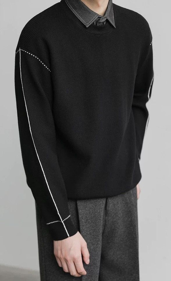 Cleanfit retro cross contrast thread layered collar sweater