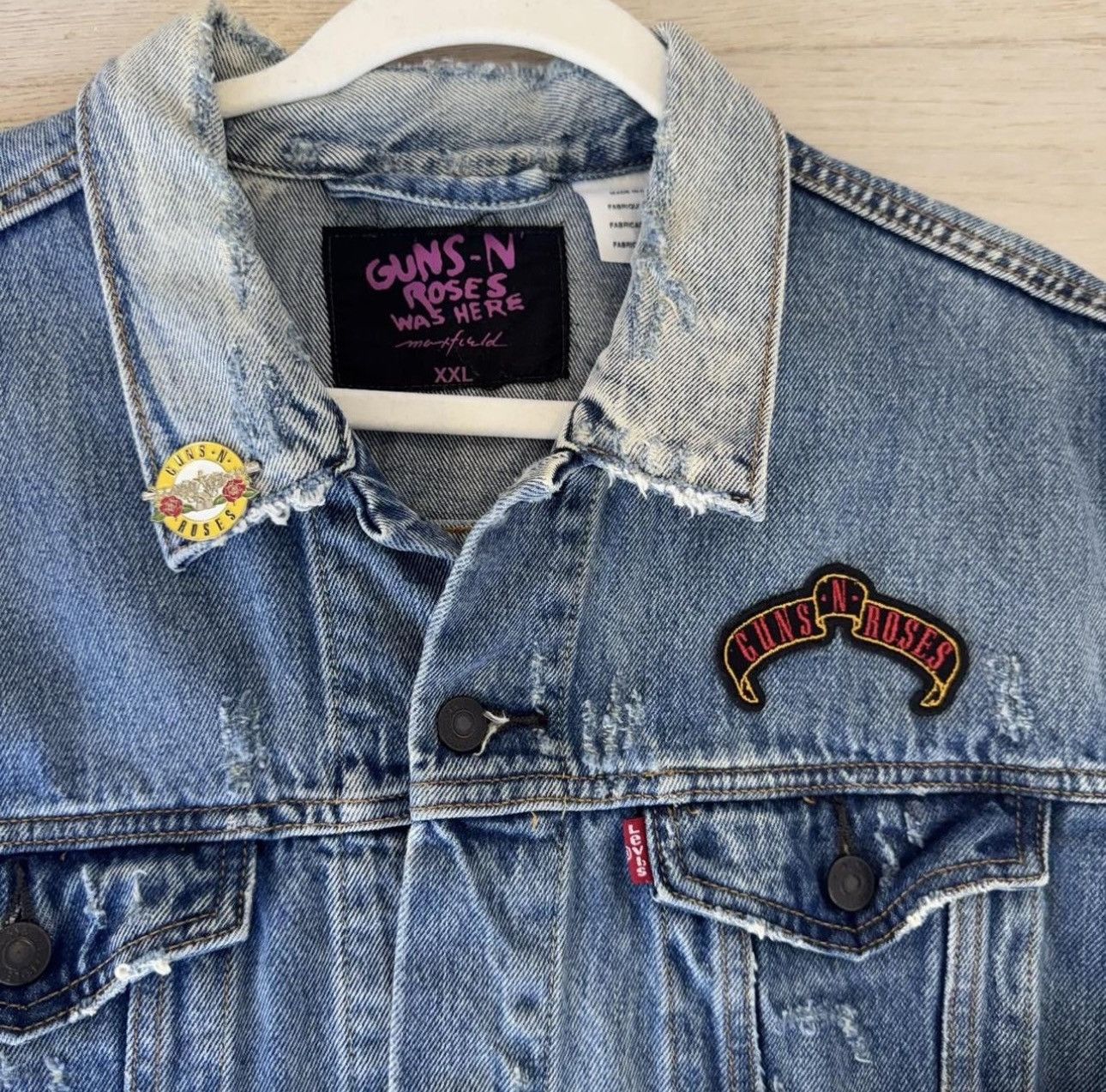 Levi's Maxfield Guns N Roses Vintage Levi’s Distressed Denim Jacket Size US XXL / EU 58 / 5 - 3 Thumbnail