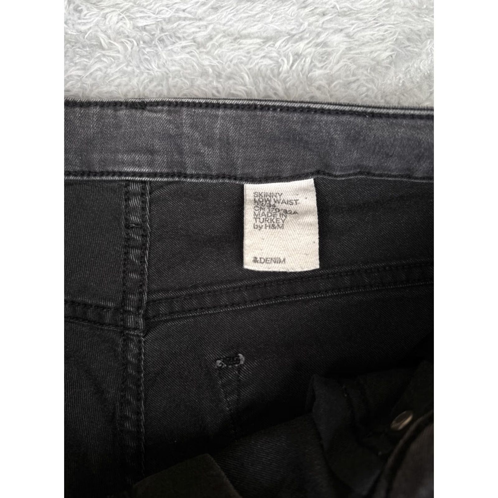 Vintage Vintage Black Cotton Blend Skinny Jeans Women 32 Low Rise Studded Distressed 33 Inseam Size 24" / US 00 / IT 34 - 6 Thumbnail